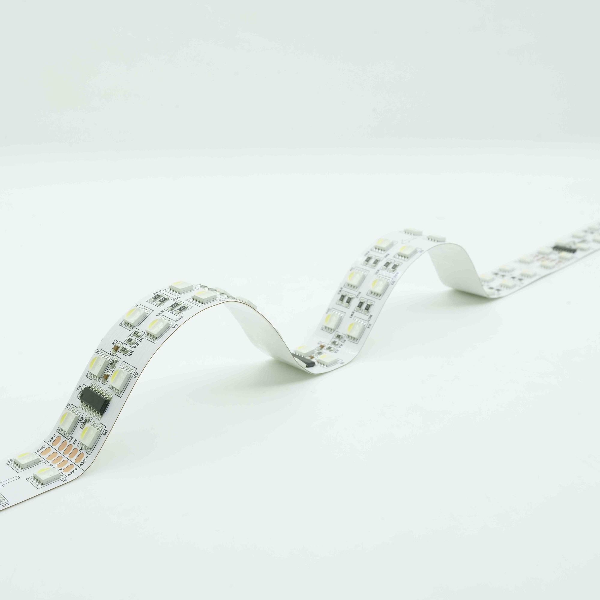 Lumières de bande LED RVB numériques adressables à double rangée 24 V 5050 – 120 LED IP 16,4 pieds20 5
