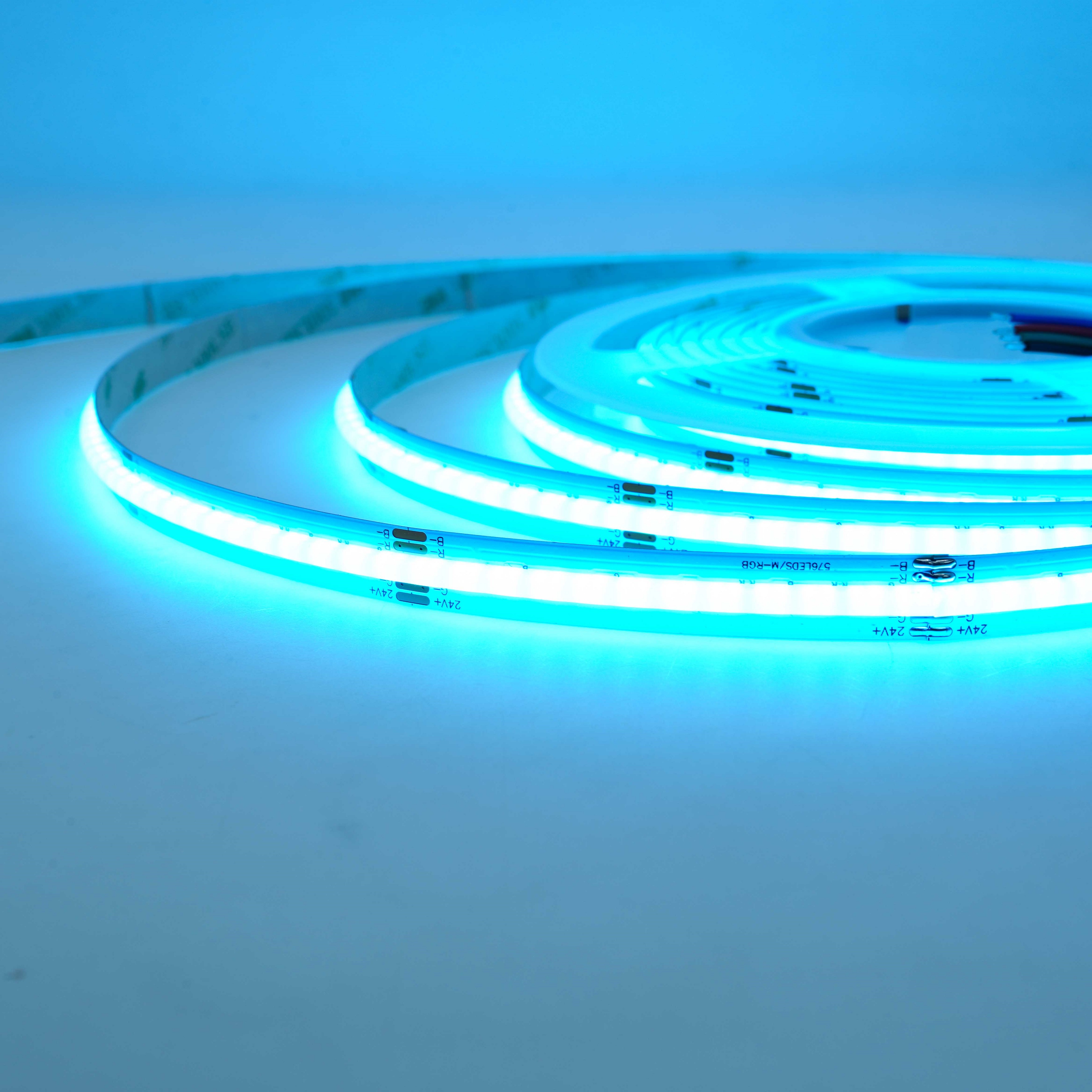 شريط إضاءة LED قابل للعنونة 24 فولت 576 LED/م COB RGB LED 1