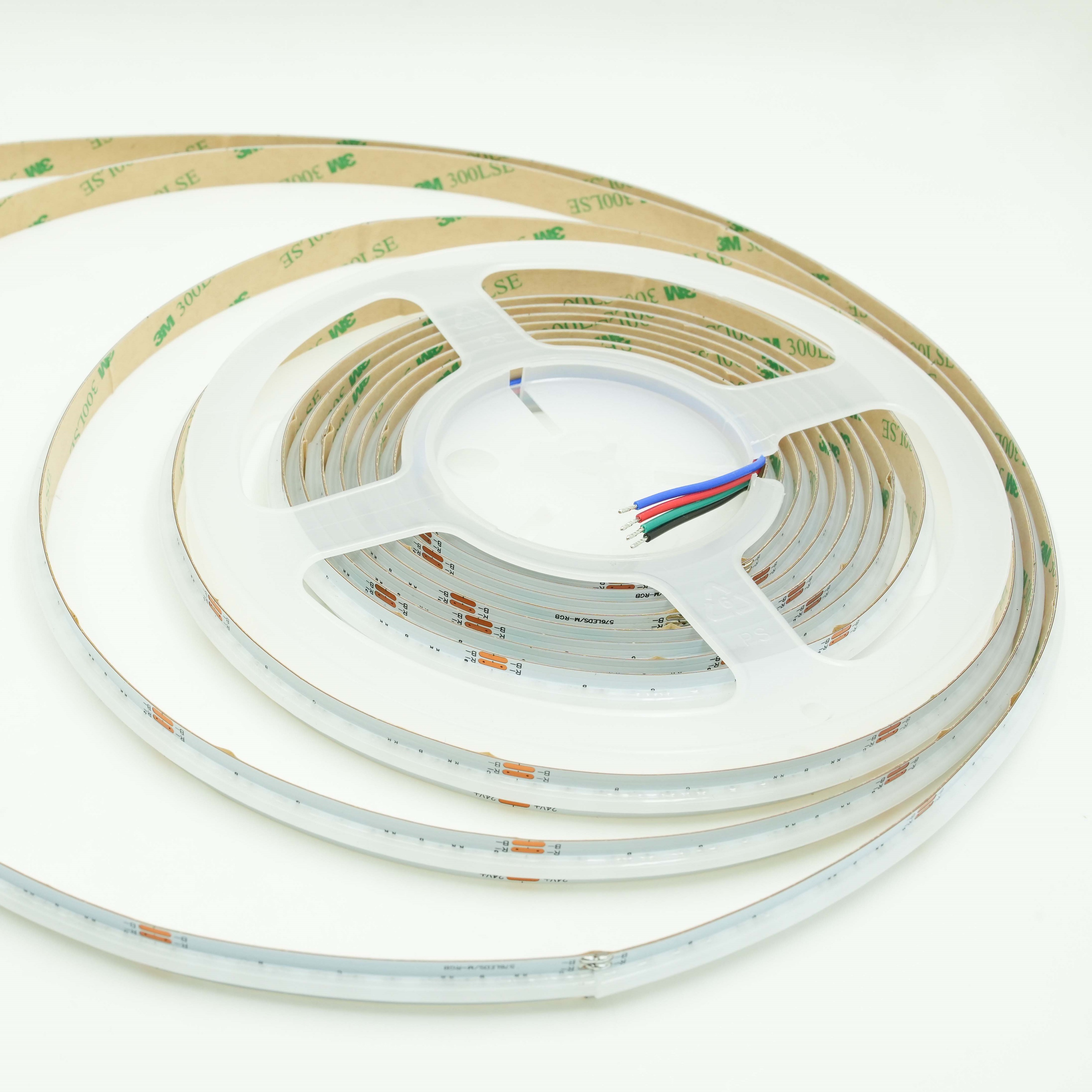 شريط إضاءة LED قابل للعنونة 24 فولت 576 LED/م COB RGB LED 7