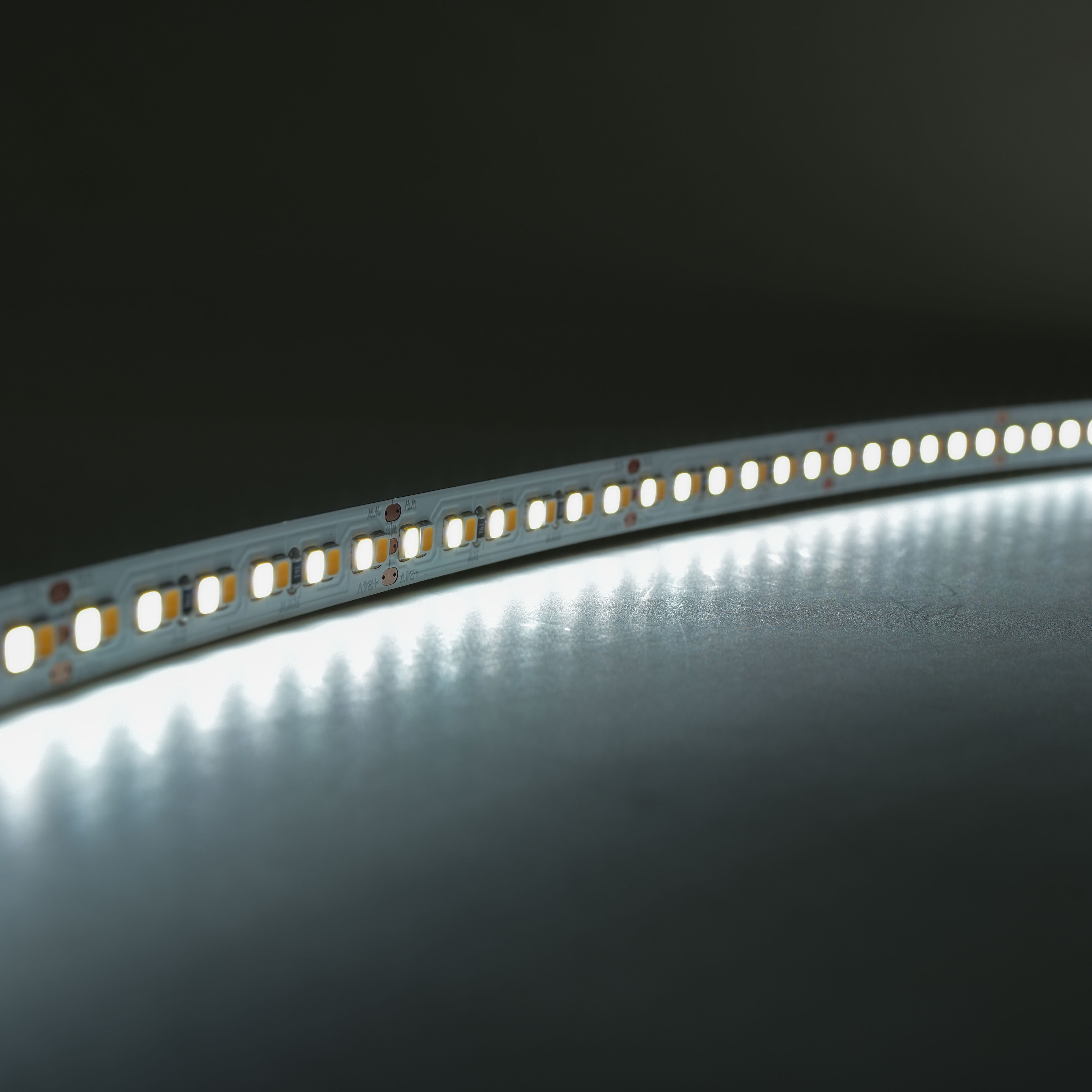 شريط إضاءة LED 2835 LED قابل للتعديل DC 24V CCT - شريط مرن SMD 196leds/m 6