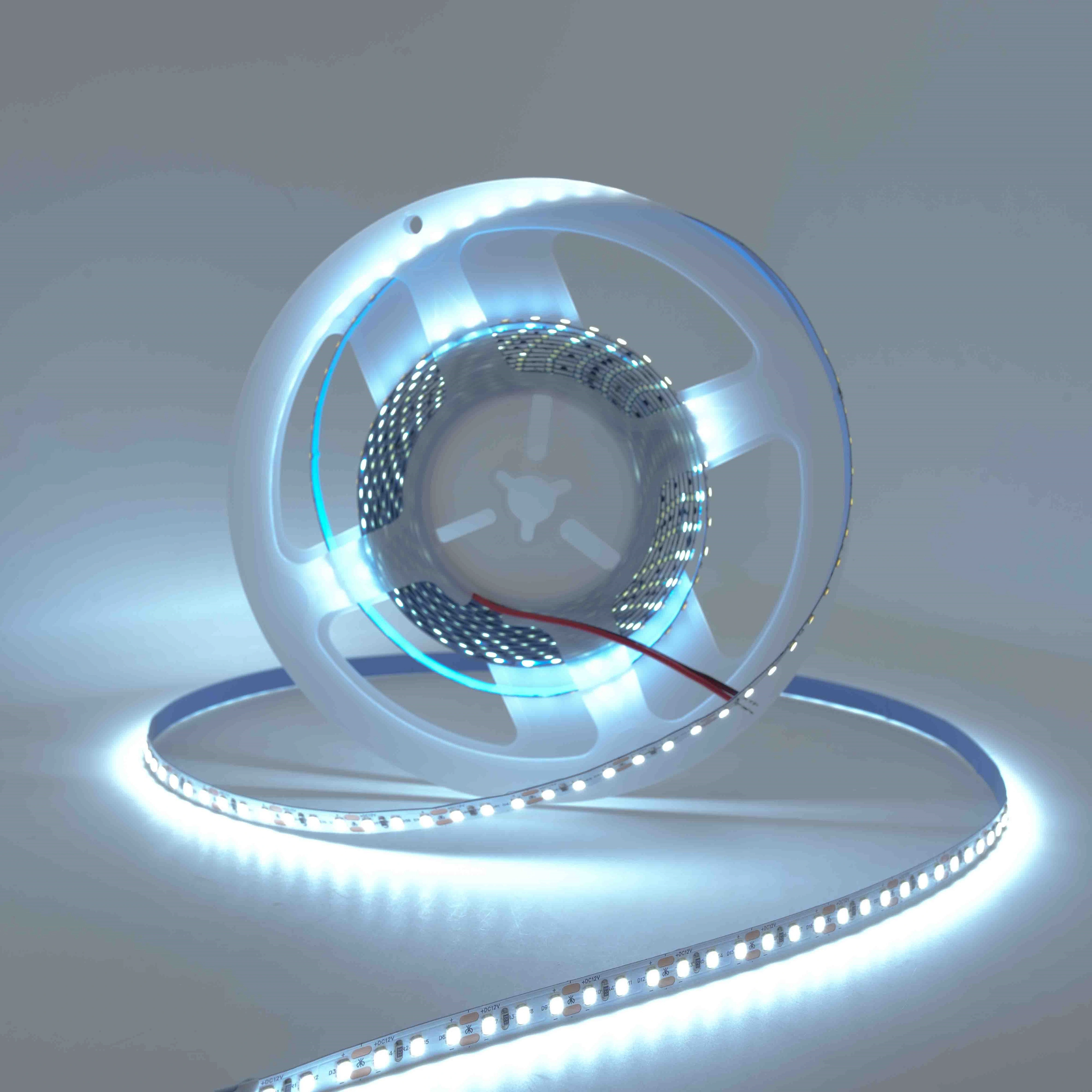 Hochhelles 2835 12V 120LEDS/M 6000k LED-Bandlicht IP20 CRI95 1