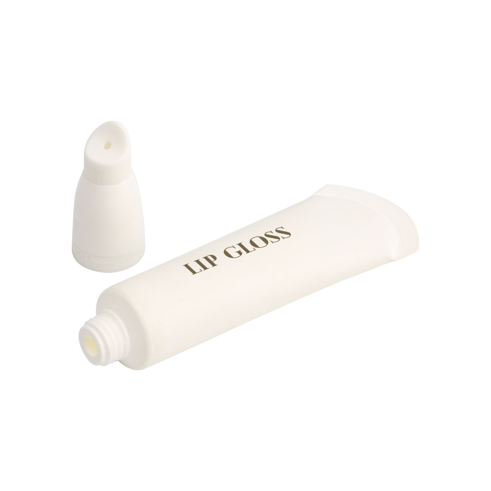 D19 Lip mask tube with Arc-angled cap 4