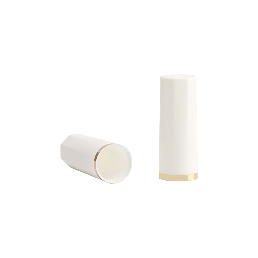 D19 Lip mask tube with Arc-angled cap 5