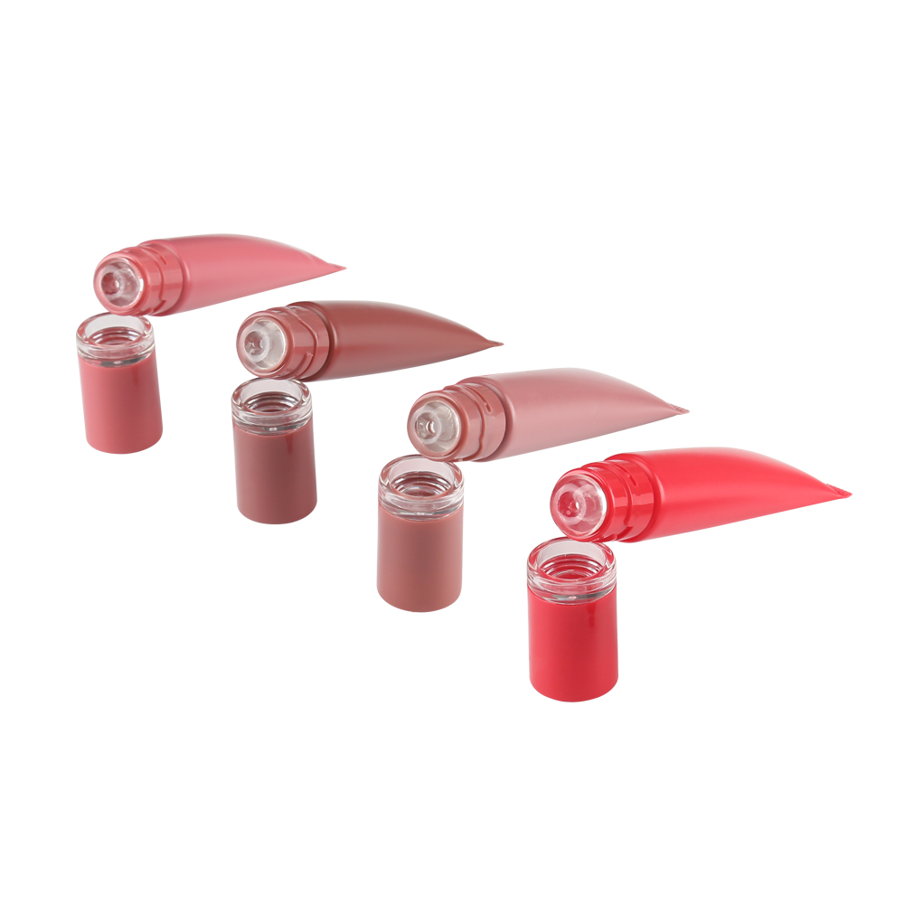 Tube de gloss D19 avec applicateur en silicone souple 5