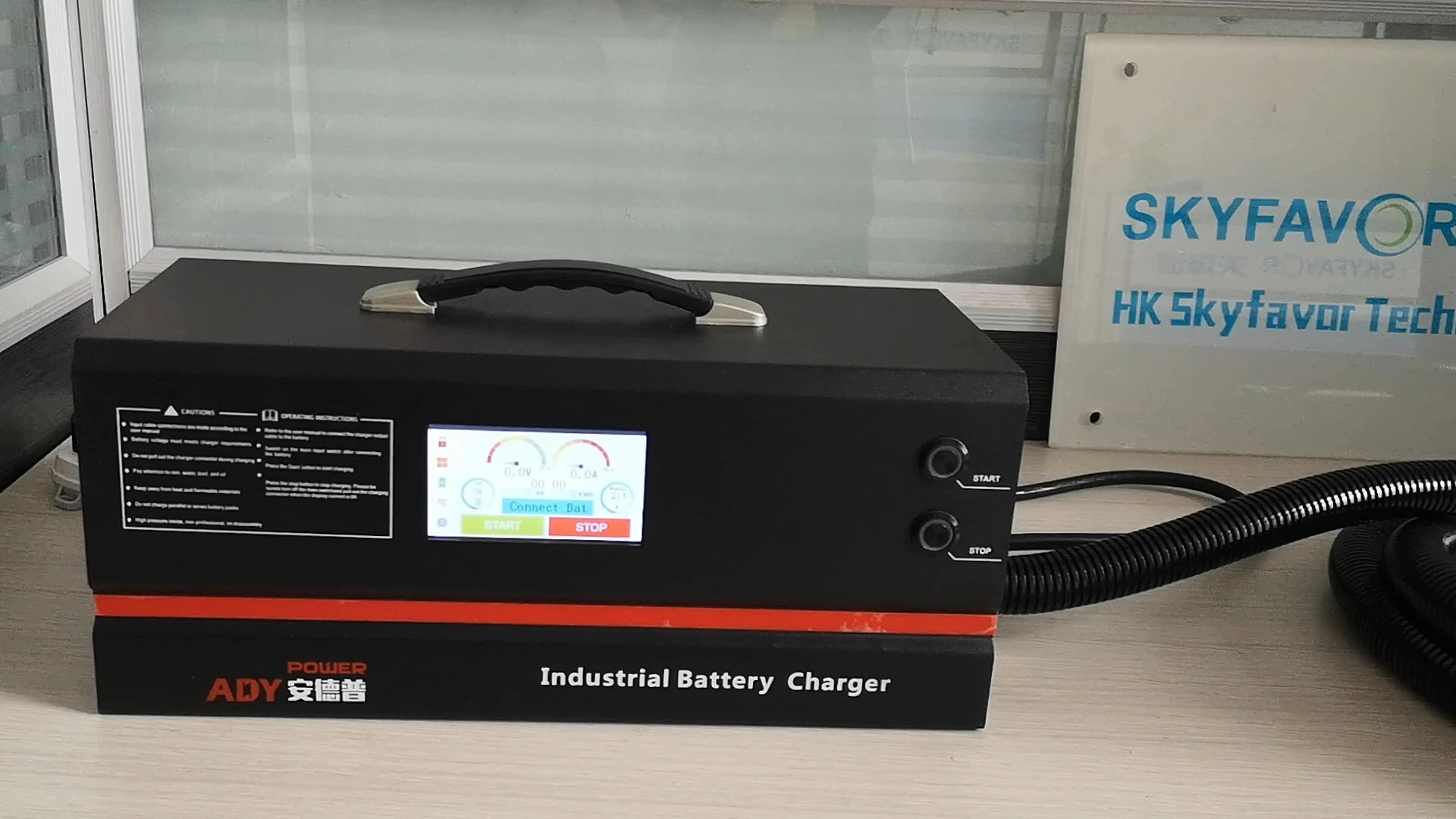 Chargeurs de batterie automatiques à écran tactile à vendre 24V 100A 36V 48V 50A 60V 72V 84V 30A avec courant de tension de charge PFC CAN BUS réglable 1