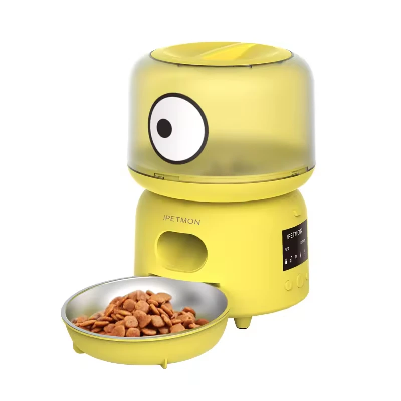 Dog Feeder with Camera Blessing 2