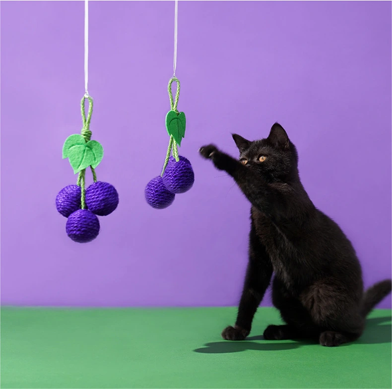 【 Z1C00098】Purple Grape Style Fruit Style Toy Ball Sisal Cat Toys Cat Self-Help Relief Tease Stick Bite Resistant Pet Cat Supplies 1