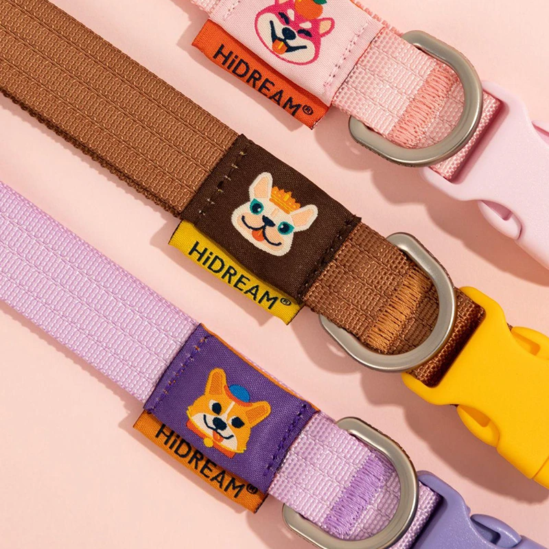 【Tschaikanese】Hondpatroon borduurwerk nylon halsband anti-verloren Franse gevechtscorgi husky kleine hond gegraveerde hondentags op maat 1