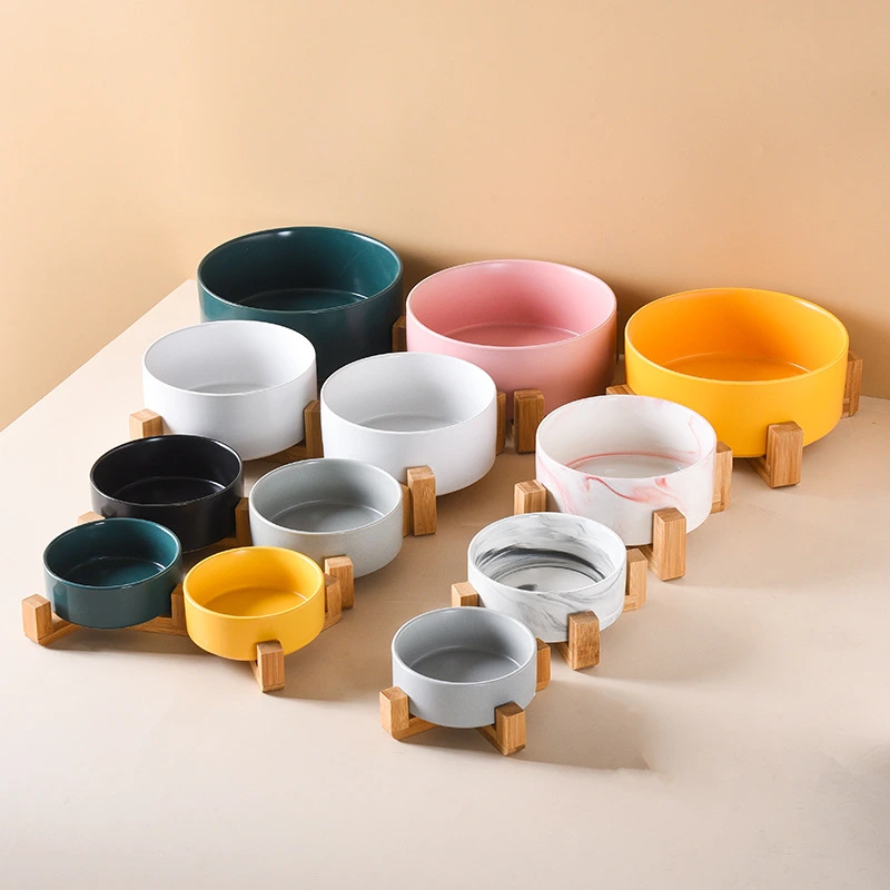 Cuenco doble de cerámica para mascotas Cuenco de agua Marco de madera de una pieza Protege la columna vertebral del cuello Cuenco alto para perros Cuenco para perros Cuenco para beber Multicolor Cuenco para mascotas de varios tamaños 1