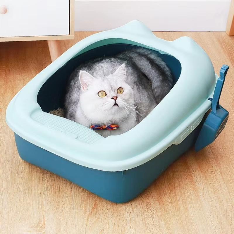 Green-Durable and Stylish PP Plastic Cat Toilet Box: The Perfect Semi Enclosed Solution for a Tidy and Comfortable Space 1