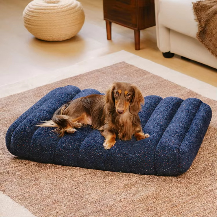 Cama para perros reutilizable, suave y mejorada, color gris, con almohadillas, cómoda, cómoda y de lujo, resistente al agua 1