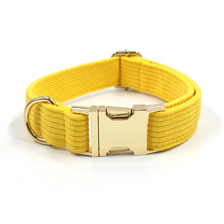 Nieuwe verbeterde metalen gesp halsband corduroy verstelbare breakaway halsband voor kleine honden-geel 1