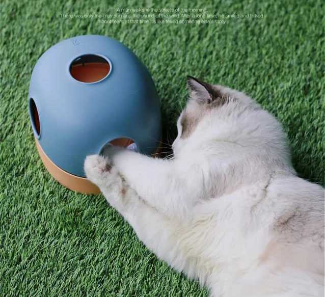 Nieuw design multifunctioneel kattenspeelspeelgoed Roterende bal Huisdierenspeelgoed Kattenspeelgoed-blauw 1