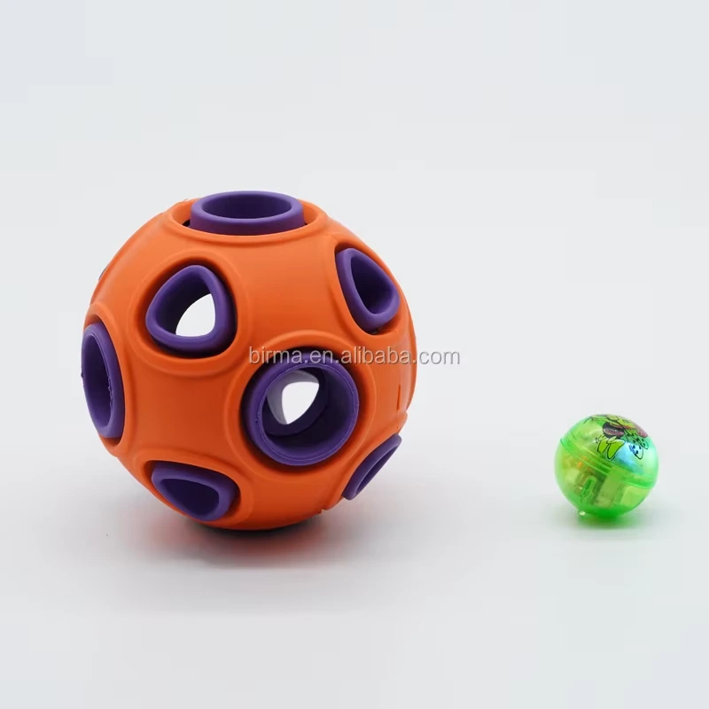 wholesale Juguete de pelota de perro de goma sostenible y ecológico Juguete interactivo para mascotas brillante y chirriante & Juguete de movimiento naranja 1