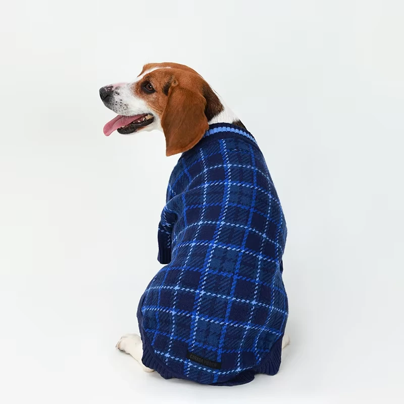 In de fabriek op maat gemaakte veelkleurige kersthondentrui XL groen gebreid huisdiervest trui Designer huisdierkleding donkerblauw 1