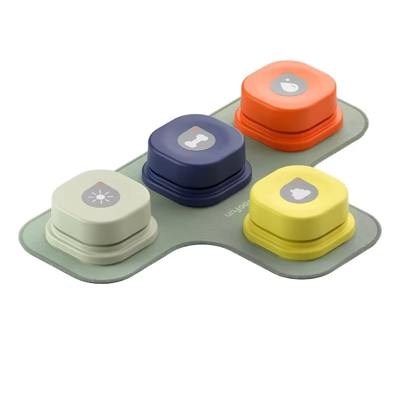 wholesale Good Price Of New Design Pet Interaction Made Easy Interactive Ball Toys Dog Fetch Balls Treat Dispensers 2 1