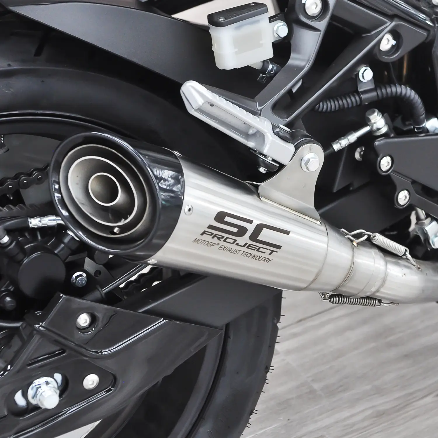 Top Motorcycle Company 17.5L MOTOMAXXIS 5
