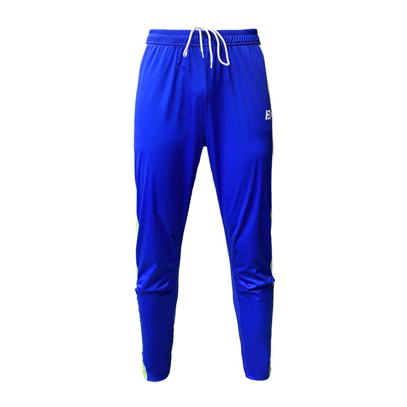 Teamwear personalizzato per squadre sportive, club, scuole, associazioni e aziende produttrici. Oltre 17 anni di esperienza nel settore 6