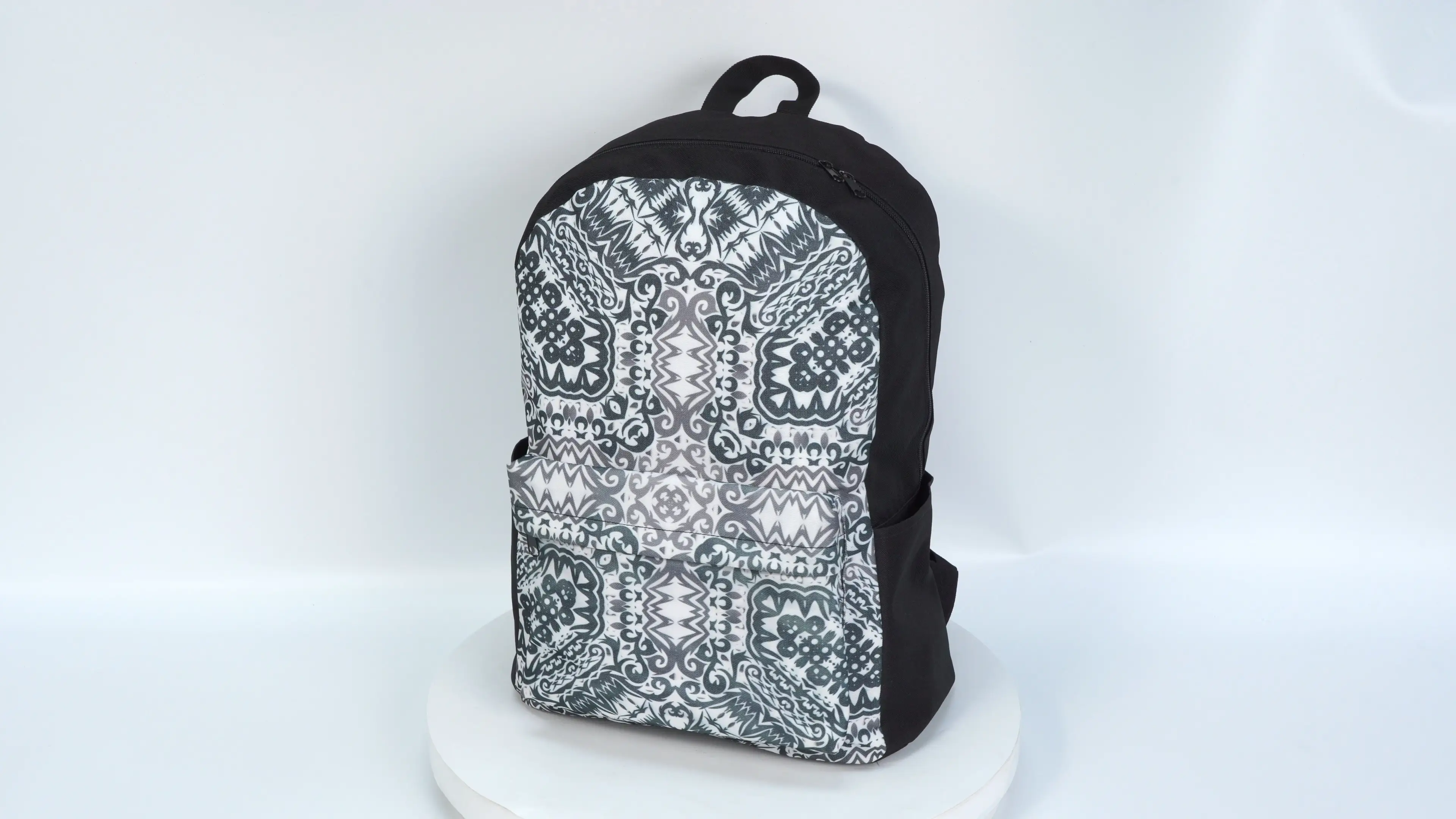 personlige ryggsekker for barn, designet med kjærlighet og omsorg. unik tilpasset ryggsekk. Tilpassede ryggsekker. Personlig tilpassede skoleryggsekker, skulderryggsekker og mer 1