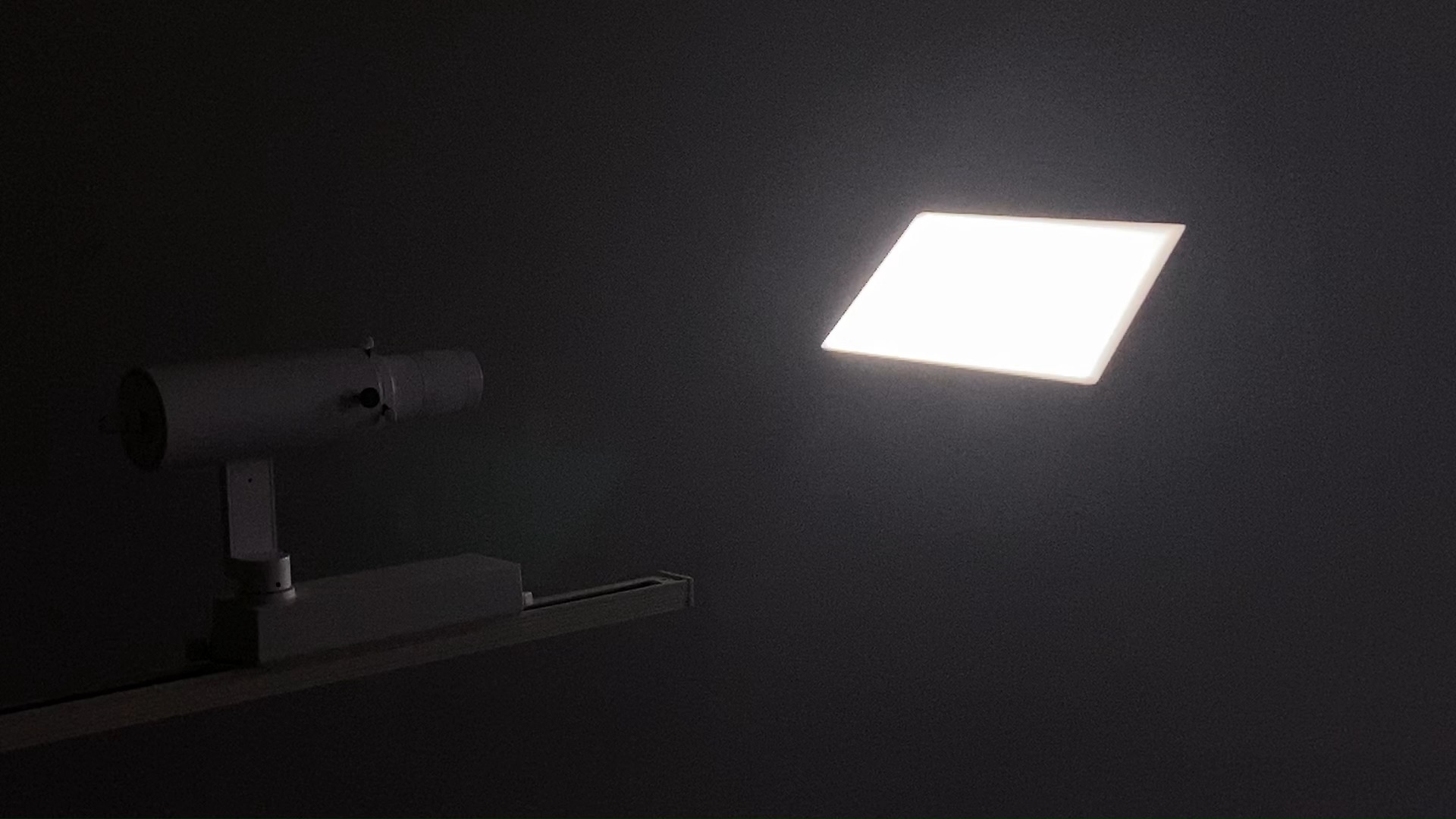 Hongsheng HOSHAEM Professional Shapeable LED Track Light For Museum Gallery 18W Spotlight Manufacturer 1