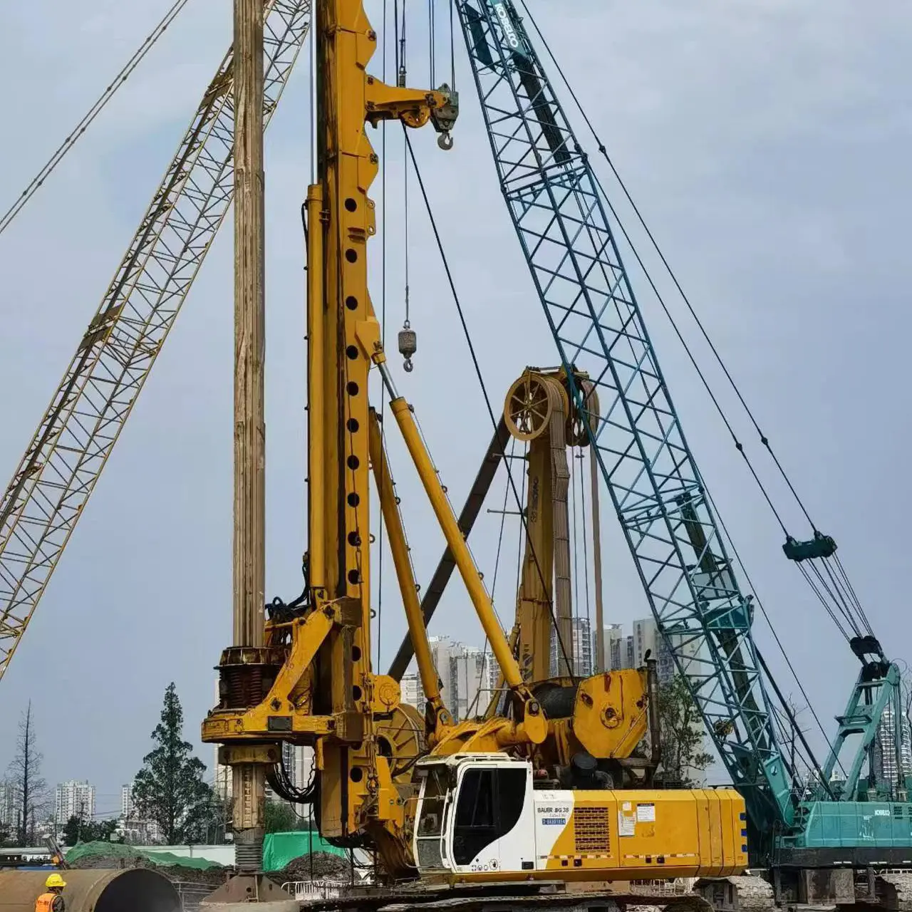 Bảng giá bán máy khoan quay chất lượng 3