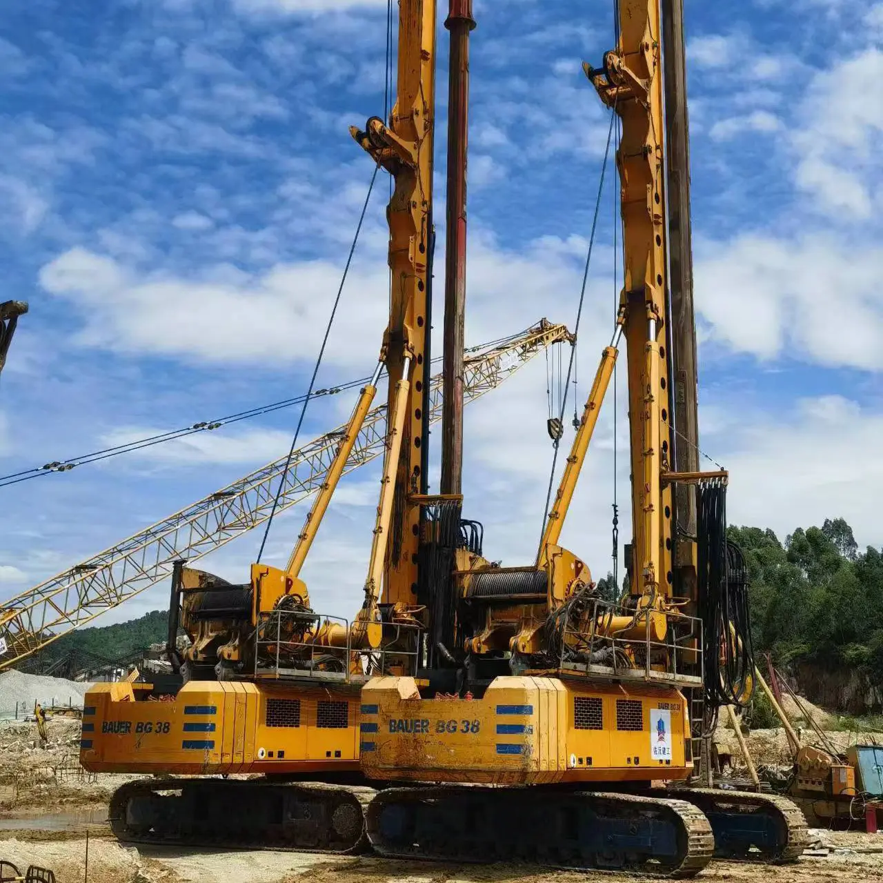 Bảng giá bán máy khoan quay chất lượng 4