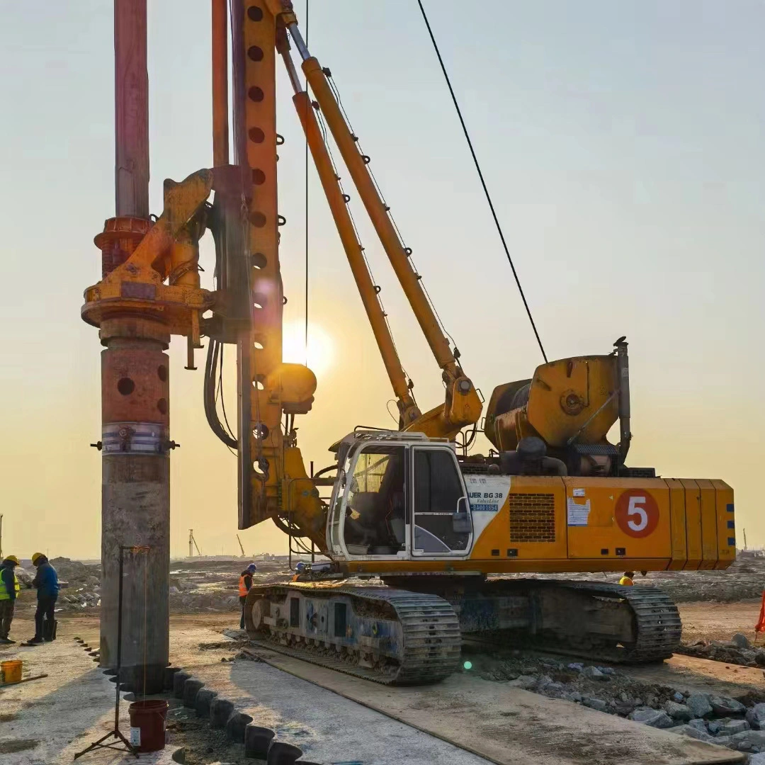 حالة جيدة تستخدم جهاز الحفر الدوار BAUER BG38 كومة خوازيق 1