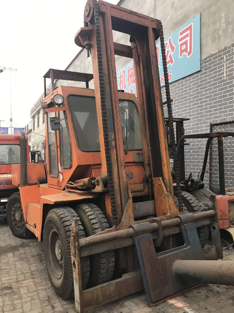 Carretilla elevadora diésel usada al mejor precio Original, carretilla elevadora 20 T Tcm Fd200, grúa 1