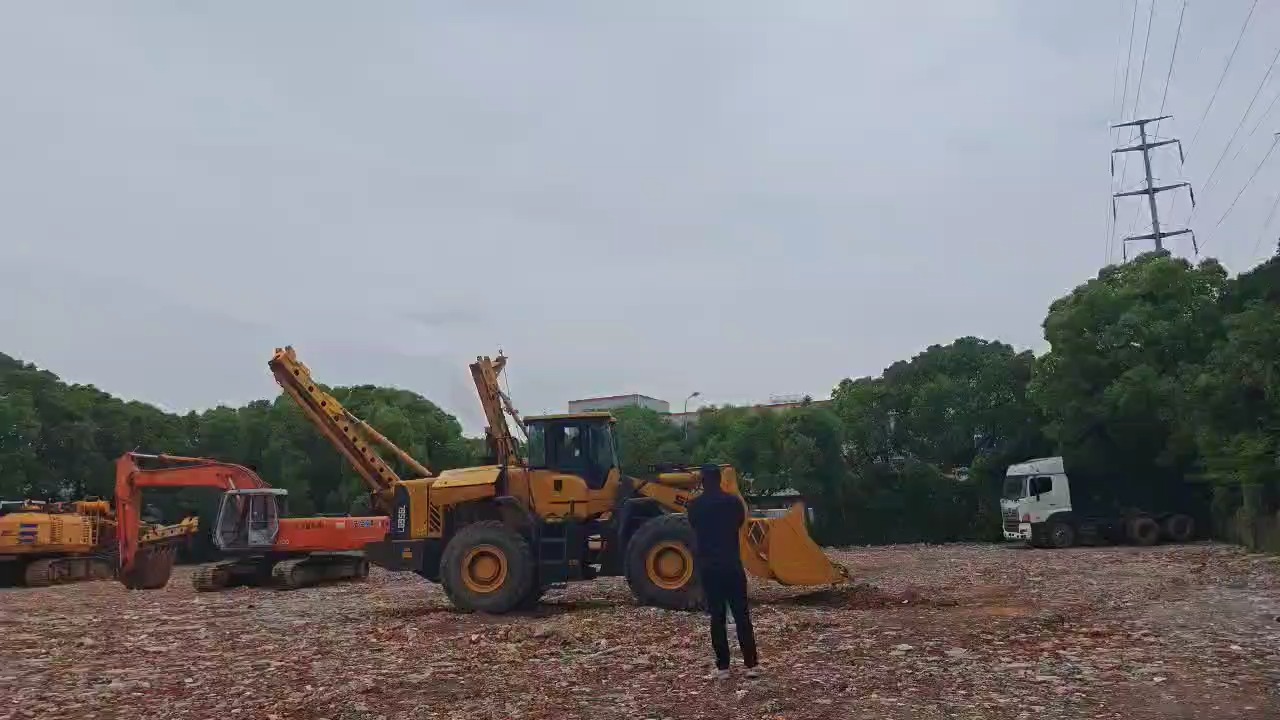 Đích thân đưa khách hàng đến địa điểm mới để test thiết bị