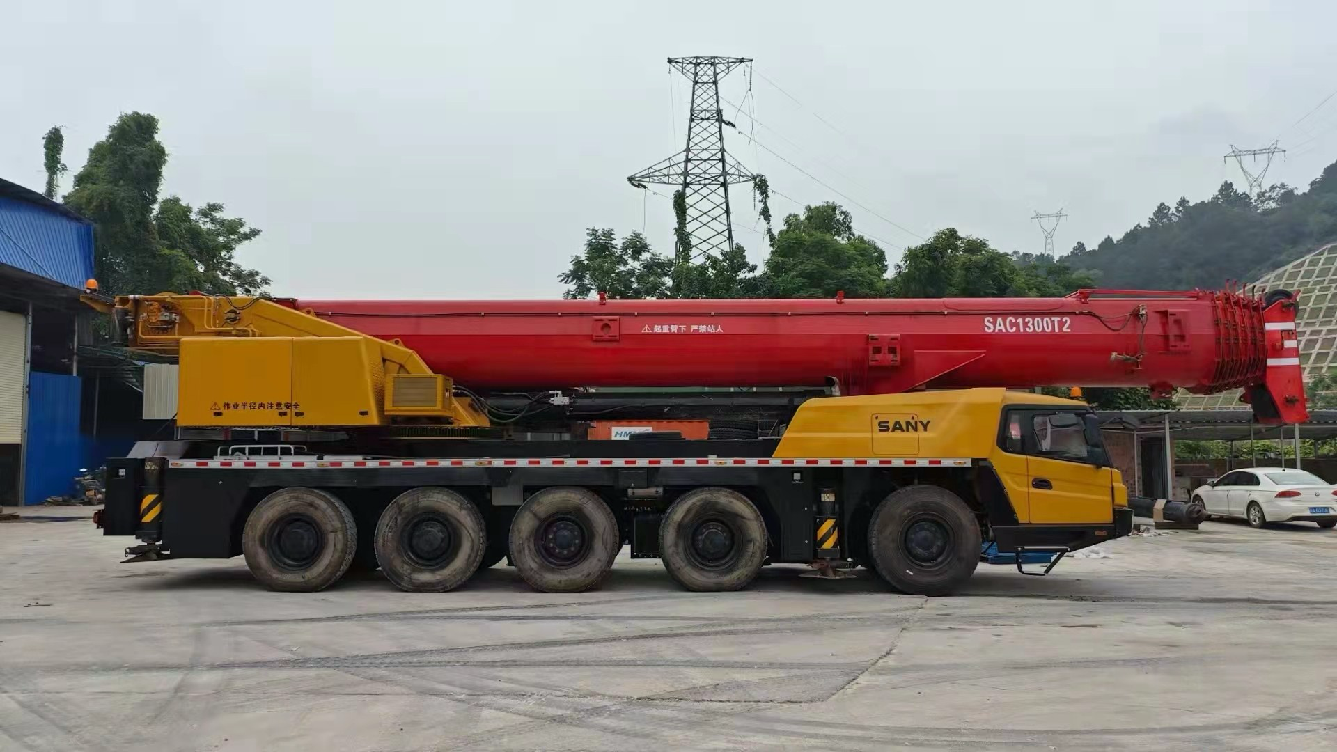 GUINDASTE DE CAMINHÃO SANY 130T usado em bom estado 4