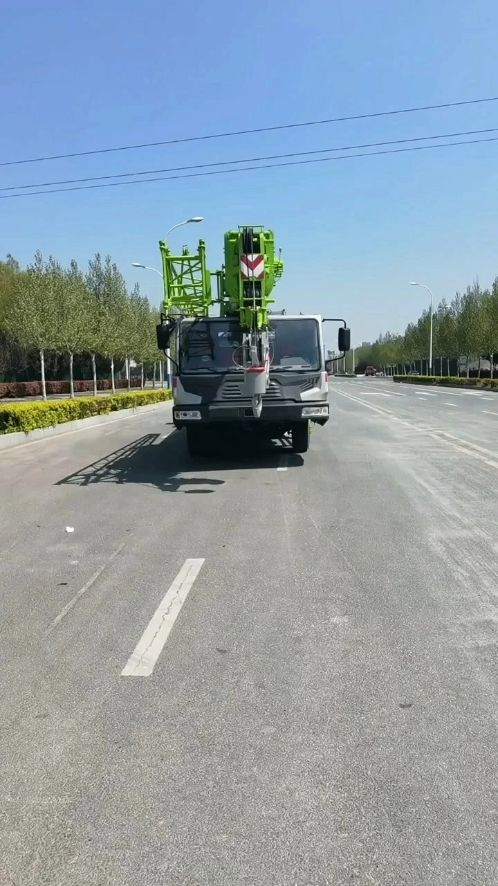 USED GOOD CONDITION ZOOMLION 25T TRUCK CRANE FOR SALE 1