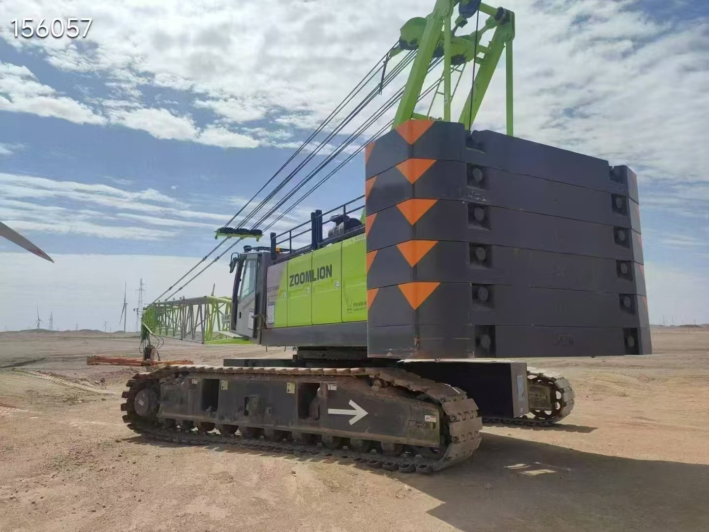 2022 Zoomlion ZCC1000V 100-Ton Lattice Boom Crawler Crane 1
