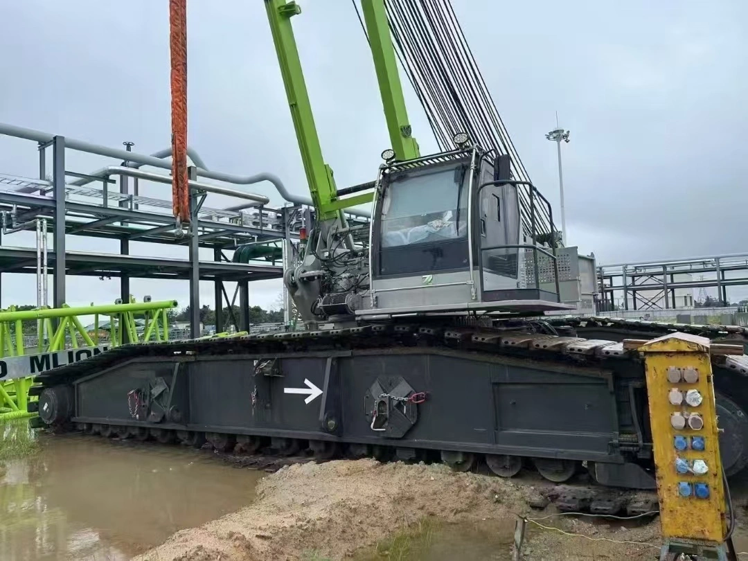 2022 Zoomlion ZCC5800V 580-Ton Lattice Boom Crawler Crane 1