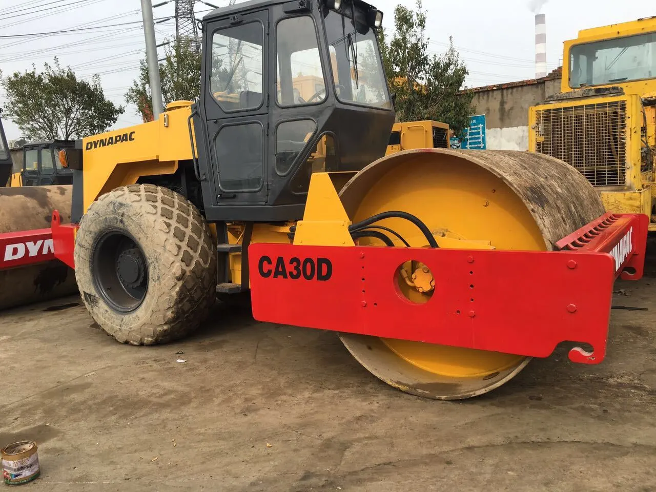 Máy đầm đất Dynapac CA30 hiệu suất ổn định 1