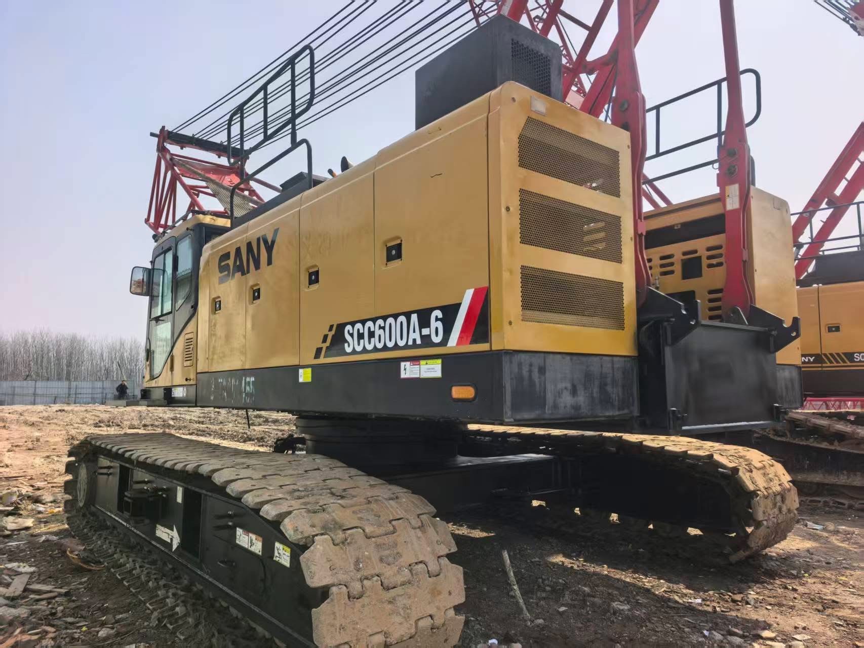 Grue sur chenilles SANY SCC600A-6 – Moment de levage de 222 t·m 1