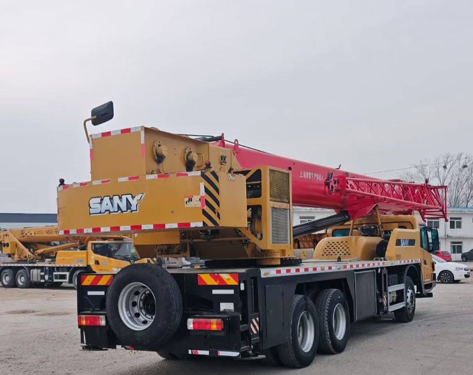 SANY STC250E : Solution de levage fiable et économique en carburant 2
