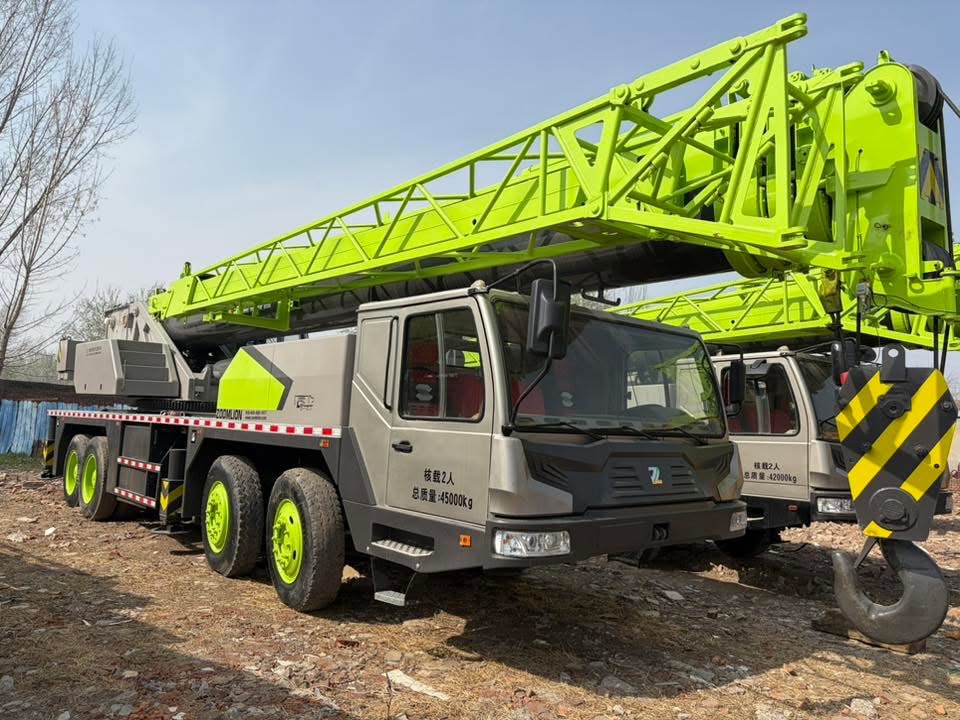Série Zoomlion ZTC700 | Grue sur camion haute performance de 70 tonnes 4