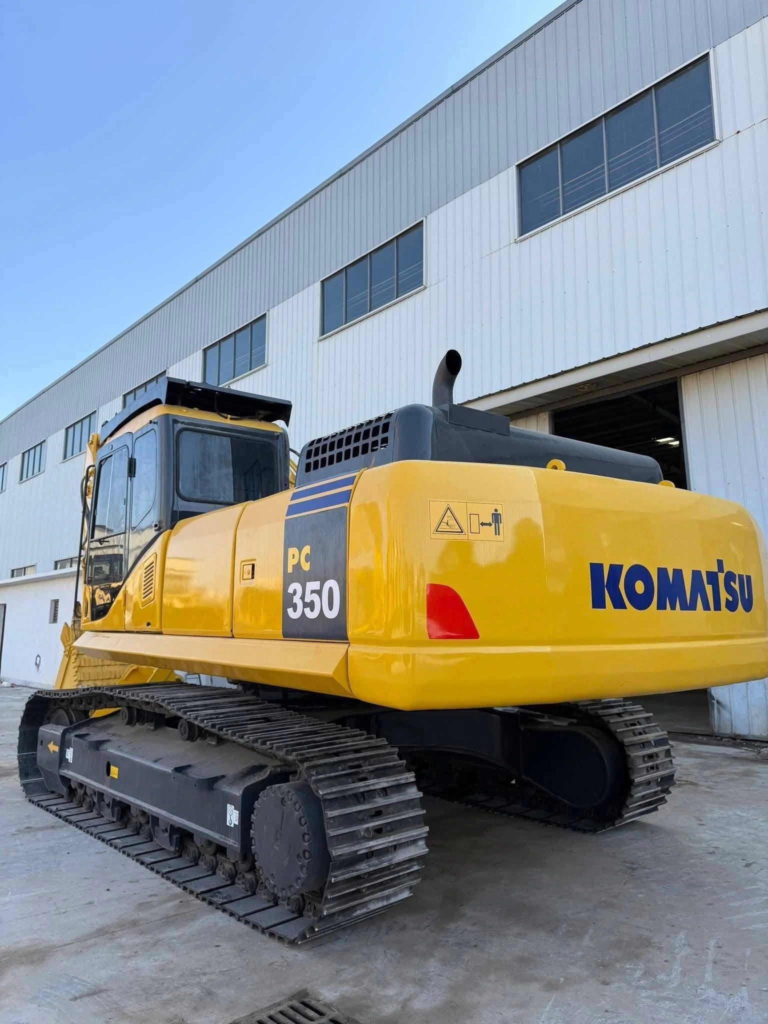Excavadora Komatsu PC350 de 35 toneladas – Fabricada en Japón, de alta fiabilidad. 1