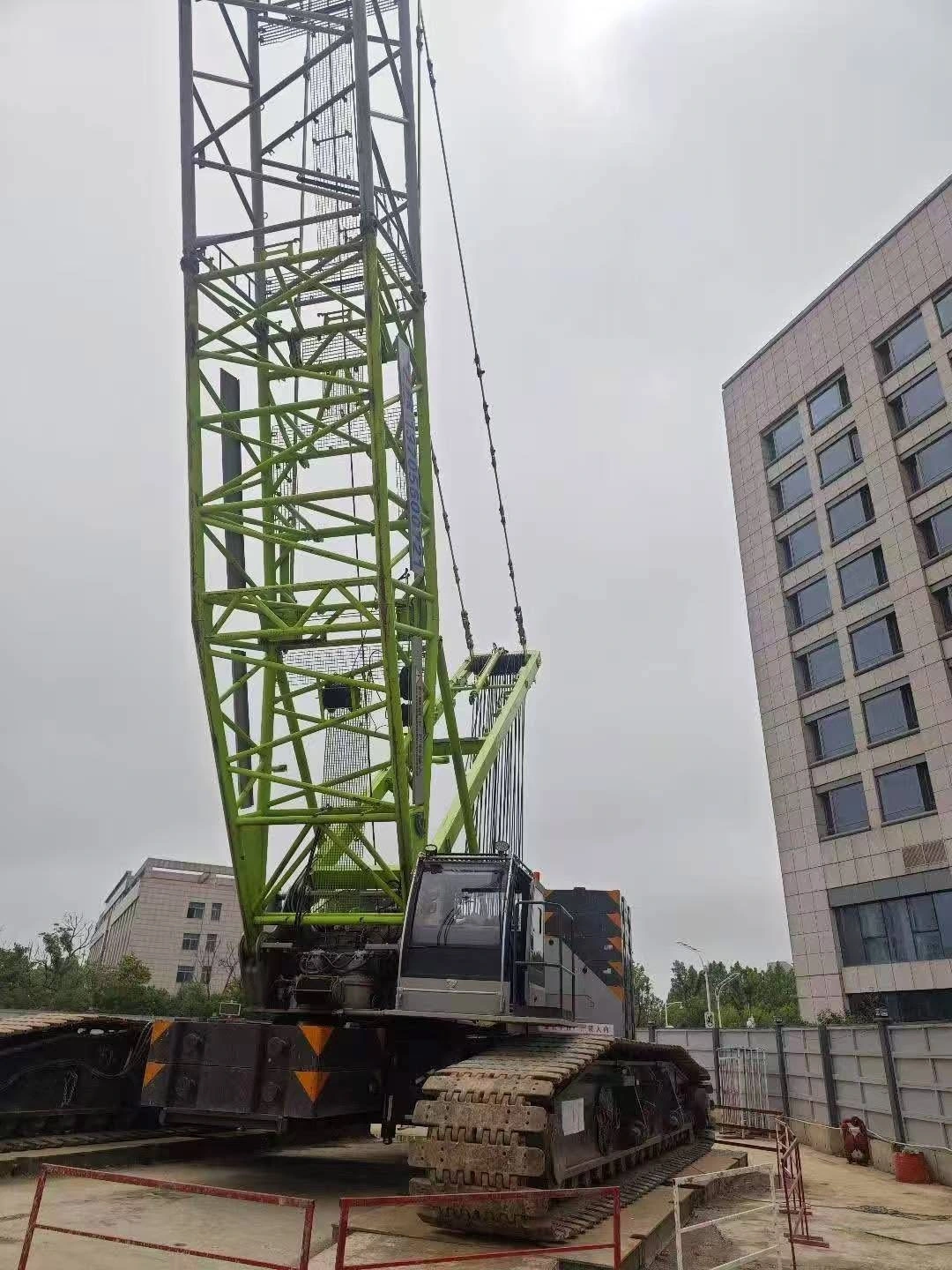 Cần cẩu Zoomlion ZCC5800 500 tấn – Dễ vận chuyển và bảo trì 1