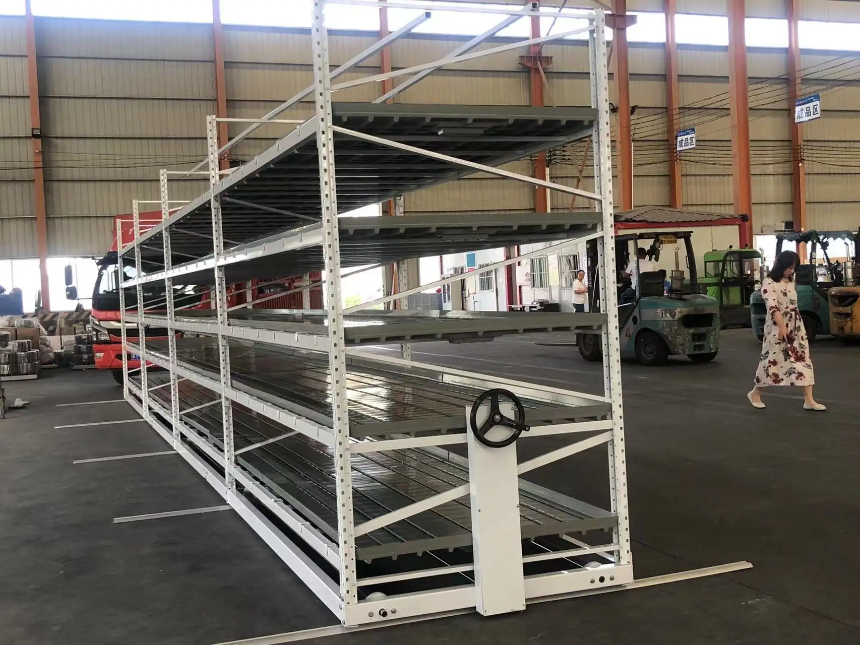 Vertical Growing Racks by Skyplant 12
