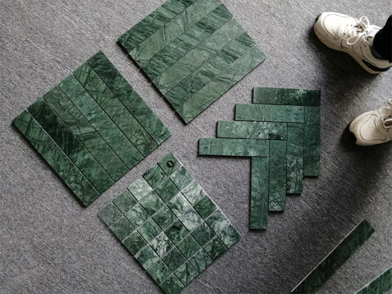 Italia Verde Alpi modello mosaico rettangolare in marmo verde per la decorazione delle pareti del bagno 2