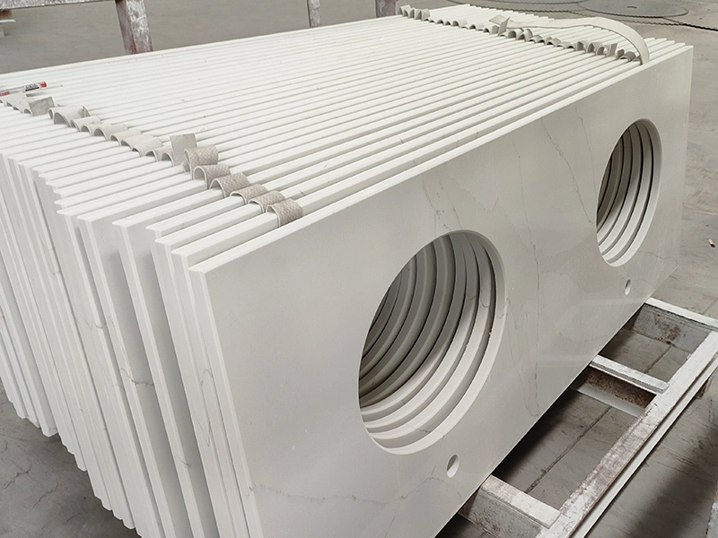 Encimera de cuarzo artificial blanco Calacatta con lavabos dobles ovalados para decoración de baños 1