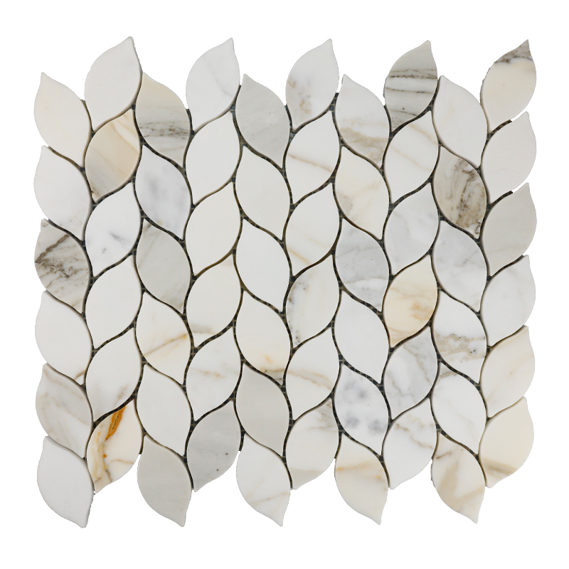 Motivo a mosaico con motivo foglia di marmo oro Calacatta per il design del paraspruzzi della cucina 3