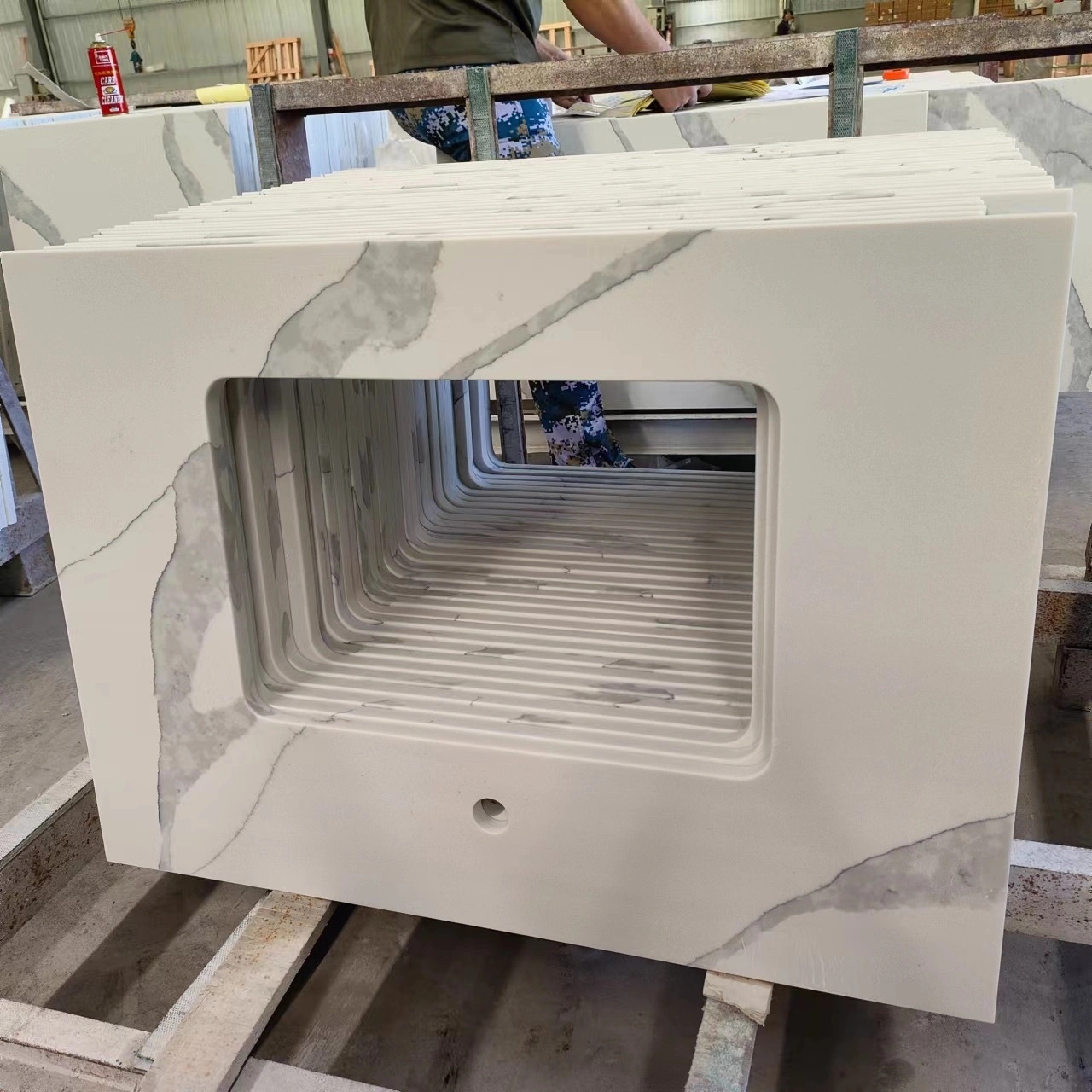 Encimera de tocador de mármol blanco Calacatta con lavabo rectangular individual para decoración de baño 1