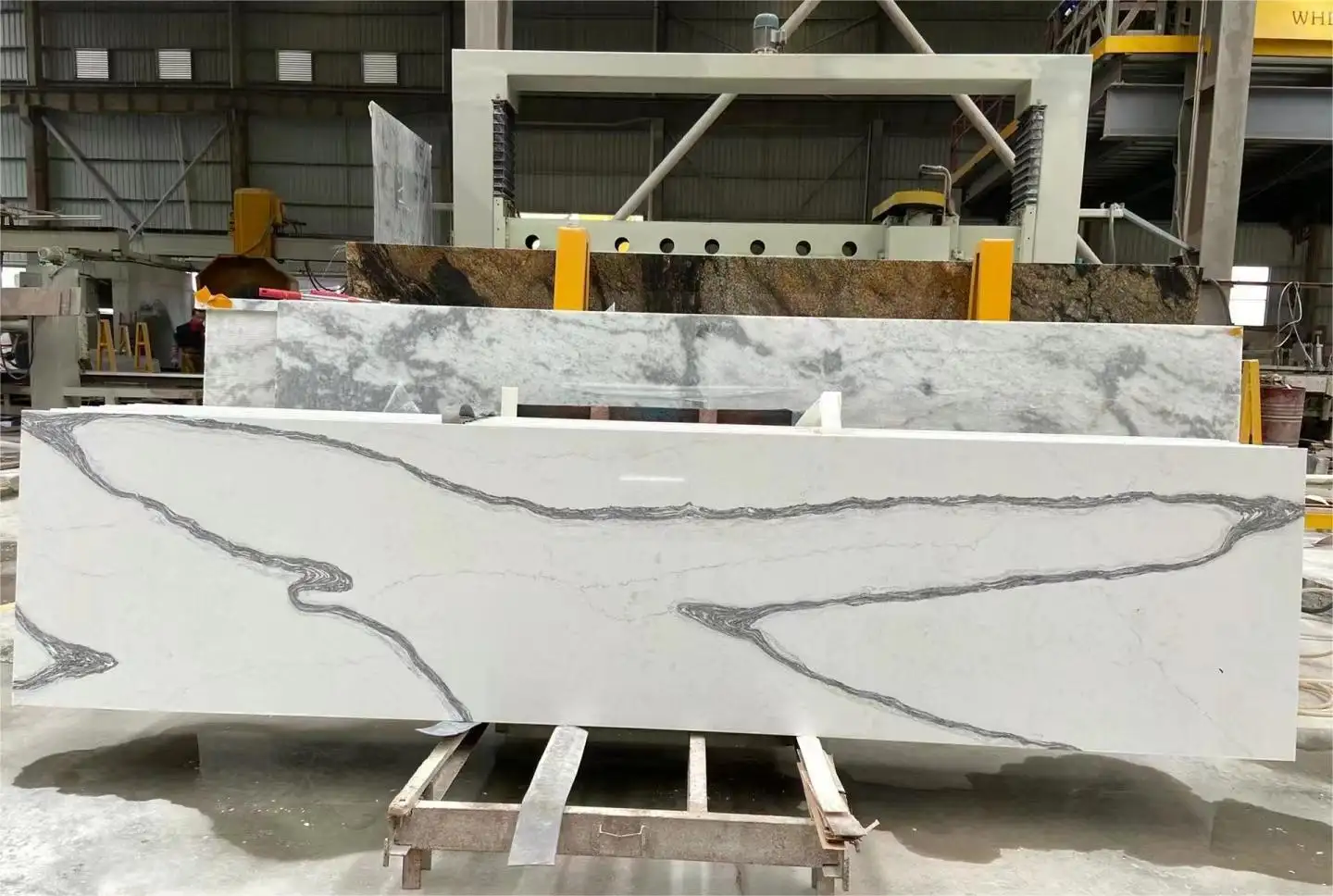 Choosing The Perfect Quartz Countertop For Your Kitchen Renovation 1