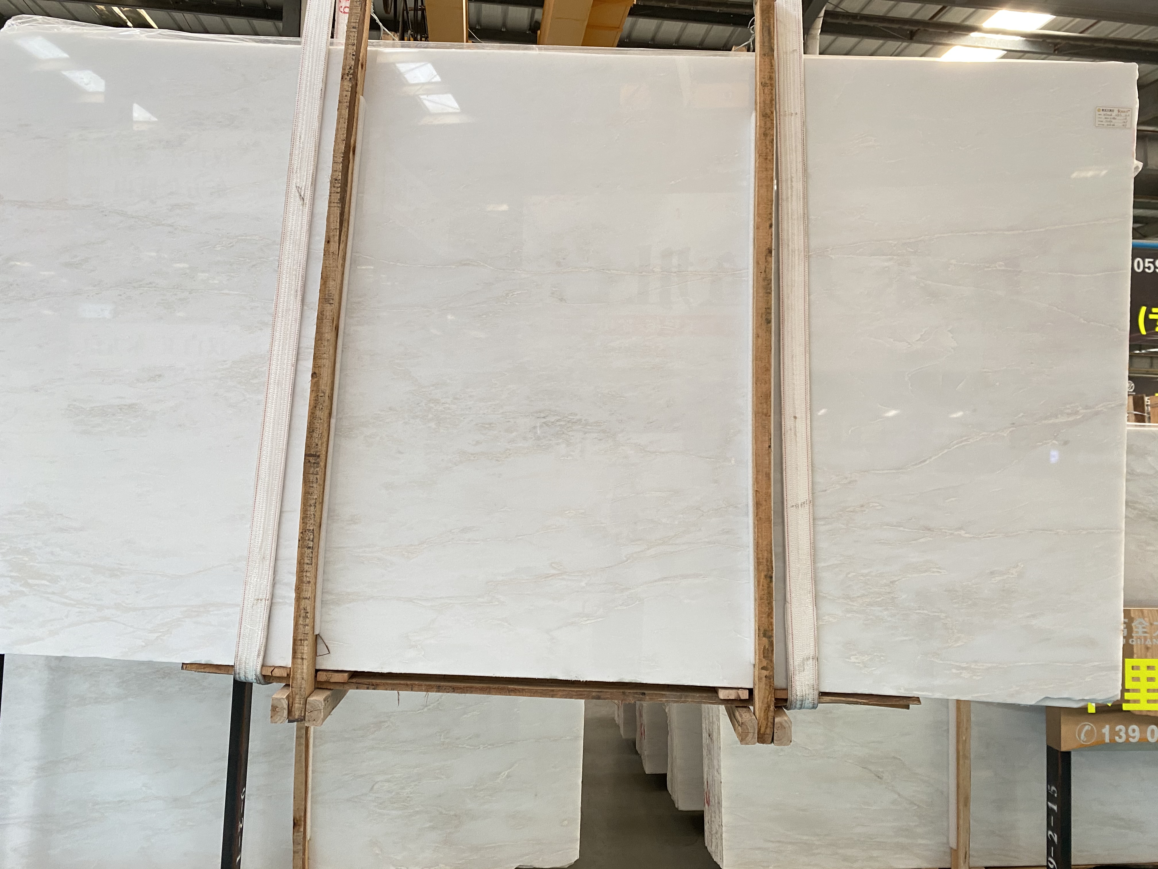 Lastra di marmo giada bianco ghiaccio Cary per top da bagno1709368407362871 3