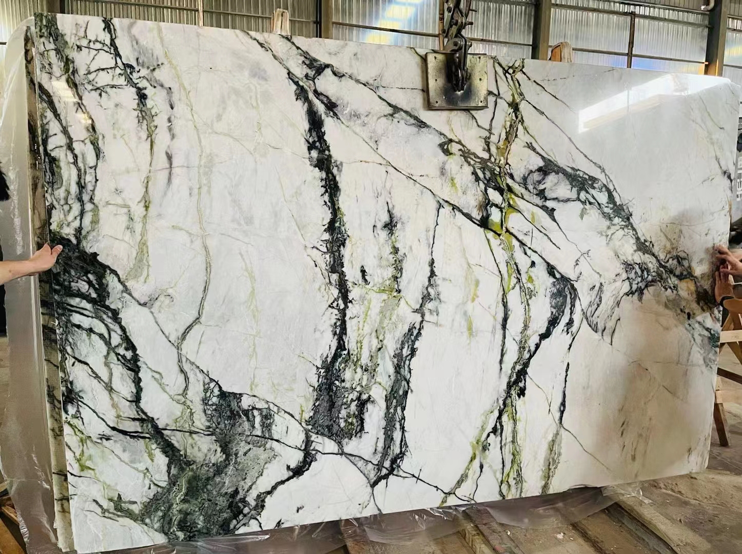 Mármol verde chino Calacatta para encimera de comedor 5