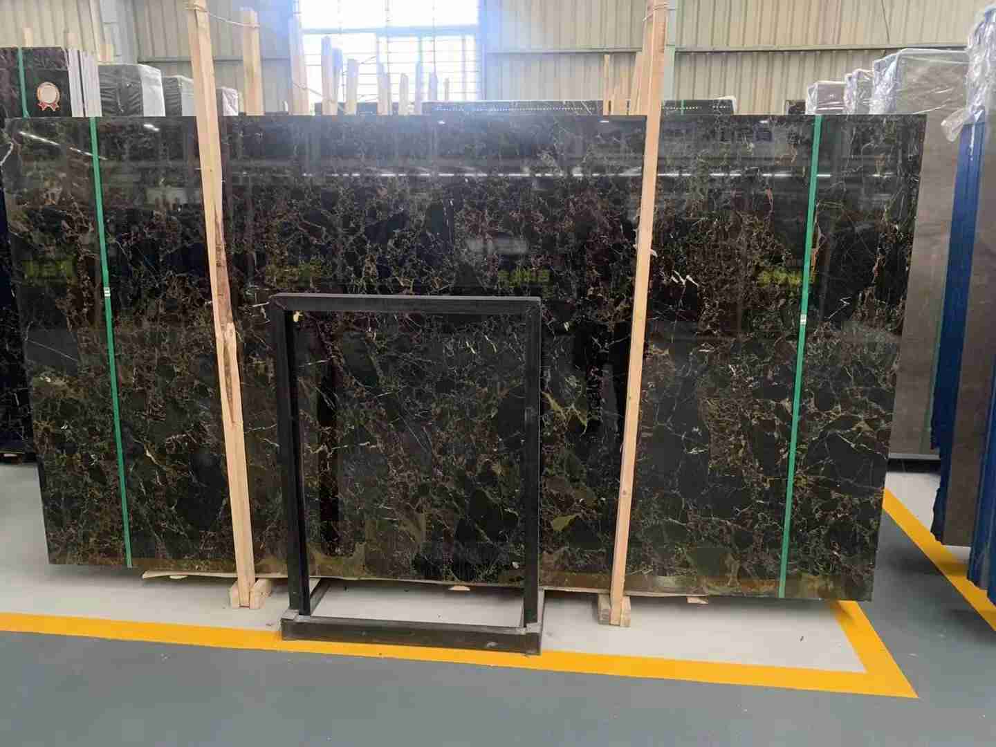 بلاطة رخام أثينا بورتورو بلاك نيرو لديكور جدار الدش 1