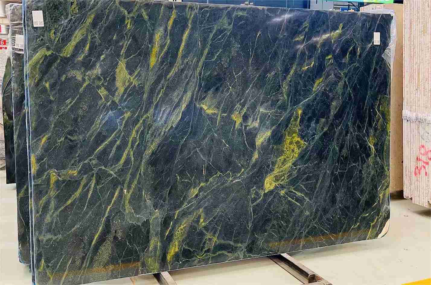 Regenwaldgrüne Quarzit-Marmorplatte für Küchenrückwand 2
