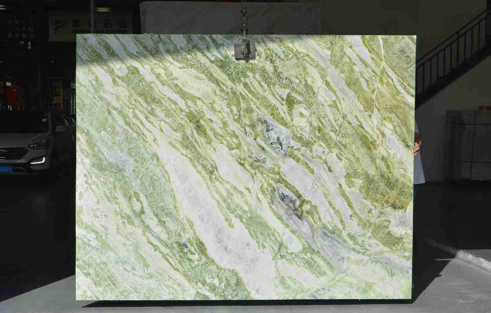Grüner Jade-Marmor-China-Naturstein für Badezimmer-Waschtischplatte 3